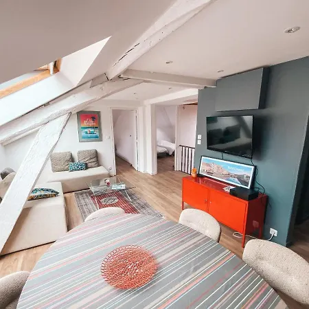 Ozeanoa Plage & Centre Apartment